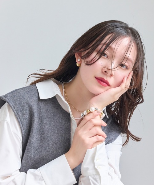 Phoebe（フィービィー）の「メタルパールブレスレット<動画あり>　 パール/結婚式/入学式/卒業式/入園式/卒園式/セレモニー/ハレの日（ブレスレット・レディース・シルバー/マルチ/イエローゴールド・FREE）」の12枚目の写真