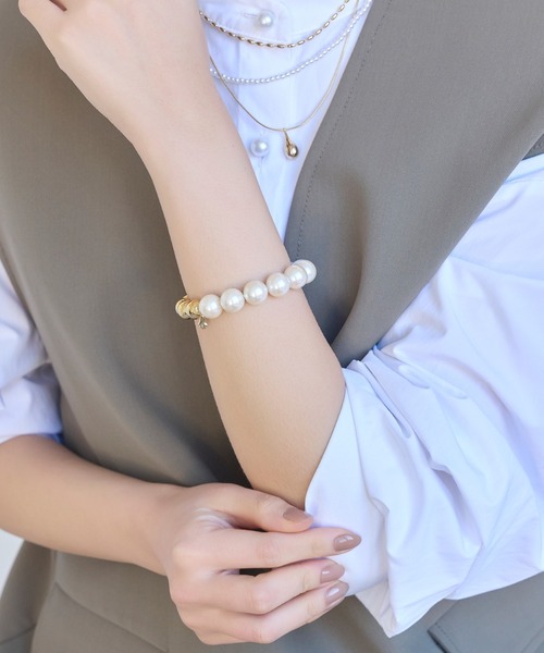 Phoebe（フィービィー）の「メタルパールブレスレット<動画あり>　 パール/結婚式/入学式/卒業式/入園式/卒園式/セレモニー/ハレの日（ブレスレット・レディース・シルバー/マルチ/イエローゴールド・FREE）」の17枚目の写真