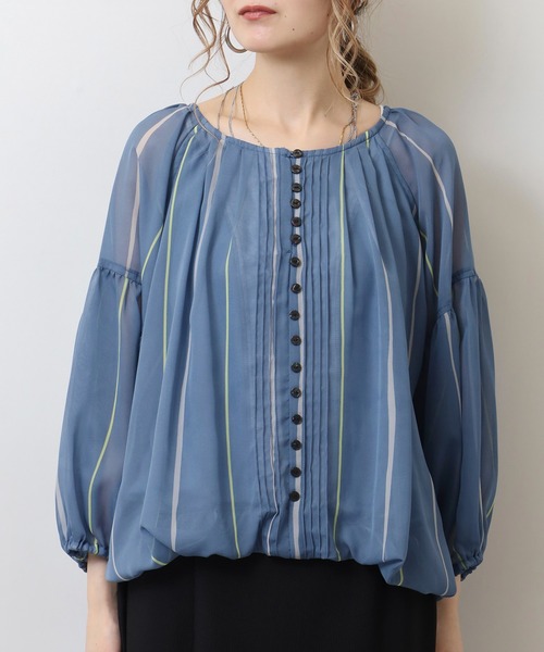 EGLANTINE（エグランティーヌ）の「EGLANTINE 【セットアップ対応】シフォンプリントバルーンブラウス フロントボタン 7分袖シアー（シャツ/ブラウス・レディース・ベージュ/ブルー/ネイビー・40）」の19枚目の写真