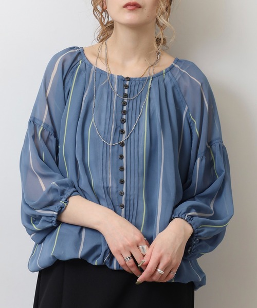EGLANTINE（エグランティーヌ）の「EGLANTINE 【セットアップ対応】シフォンプリントバルーンブラウス フロントボタン 7分袖シアー（シャツ/ブラウス・レディース・ベージュ/ブルー/ネイビー・40）」の14枚目の写真