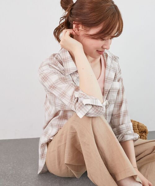 le.coeur blanc（ルクールブラン）の「シアーチェック2wayシャツ（シャツ/ブラウス・レディース・ベージュ系その他2/ブルー系その他2/ブラック系その他・38）」の21枚目の写真