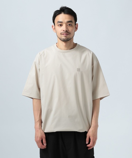 BAYFLOW(ベイフロー)の「【2WAYストレッチ・吸水速乾】ヘムドローコードTシャツ(Tシャツ/カットソー・メンズ・キャメル/ブラック・MEDIUM/LARGE)」の13枚目の写真