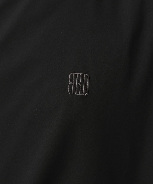 BAYFLOW(ベイフロー)の「【2WAYストレッチ・吸水速乾】ヘムドローコードTシャツ(Tシャツ/カットソー・メンズ・キャメル/ブラック・MEDIUM/LARGE)」の4枚目の写真