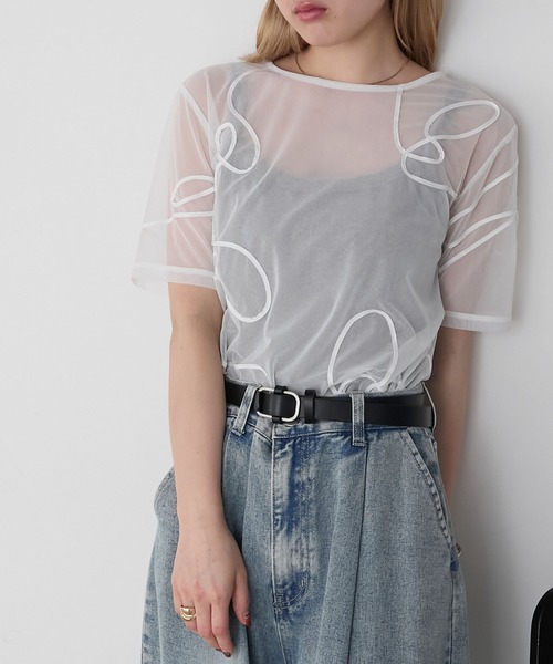 forksy.(フォルクシー)の「【forksy.】ニュアンス柄コード刺繍シアー半袖Tシャツ(Tシャツ/カットソー・レディース・ピンク/ライトパープル/ブラック/サックスブルー/オフホワイト・FREE)」の8枚目の写真