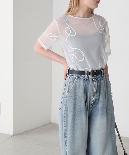 forksy.(フォルクシー)の「【forksy.】ニュアンス柄コード刺繍シアー半袖Tシャツ(Tシャツ/カットソー・レディース・ピンク/ライトパープル/ブラック/サックスブルー/オフホワイト・FREE)」の14枚目の写真