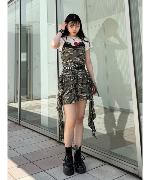 jouetie（ジュエティ）の「ドレープフリルカットミニワンピース 迷彩 カモフラ レオパード（ワンピース・レディース・ブラック/カーキ/ブラウン・MEDIUM）」の7枚目の写真