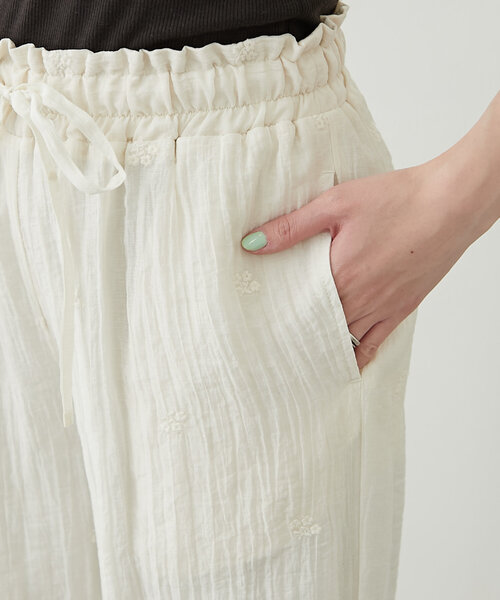 WILLOW（ウィロー）の「【willow】刺繍イージーパンツ（その他パンツ・レディース・ブラック/ホワイト・ONE SIZE）」の6枚目の写真