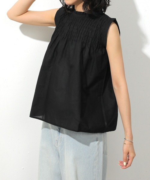 emesuelee(エメスーリー)の「シャーリング ノースリーブブラウス(シャツ/ブラウス・レディース・ホワイト/ブラック・M)」の9枚目の写真