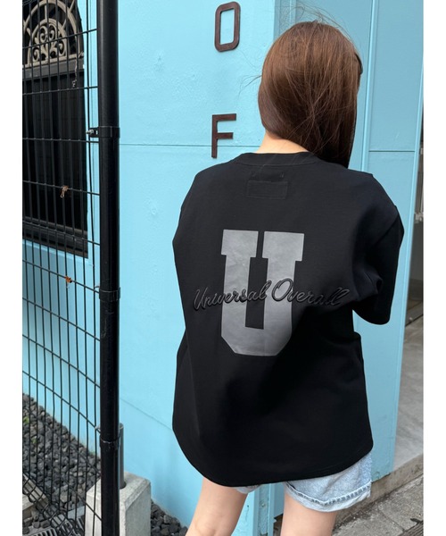 ユニバーサルオーバーオール別注バックプリントロゴししゅうポケットTシャツ UNIVERSAL OVERALL/別注】バックプリント ロゴ刺繍 ポケットT