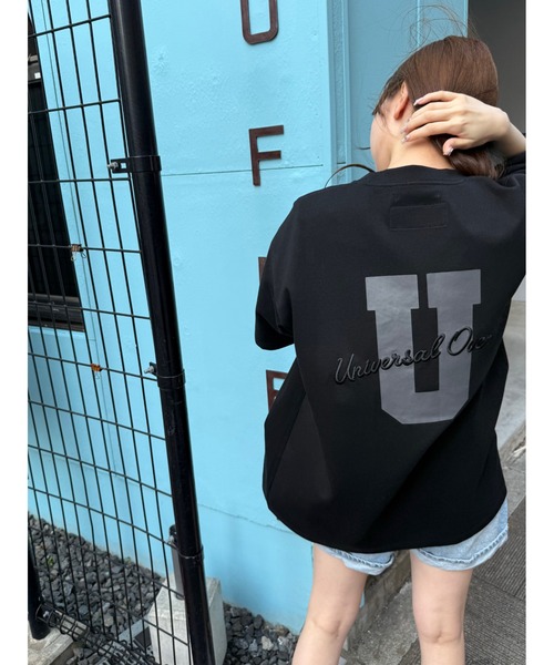 UNIVERSAL OVERALL(ユニバーサルオーバーオール)の「ユニバーサルオーバーオール別注バックプリントロゴししゅうポケットTシャツ(Tシャツ/カットソー・メンズ・ホワイト/ブラック・LL/L/M/S)」の3枚目の写真