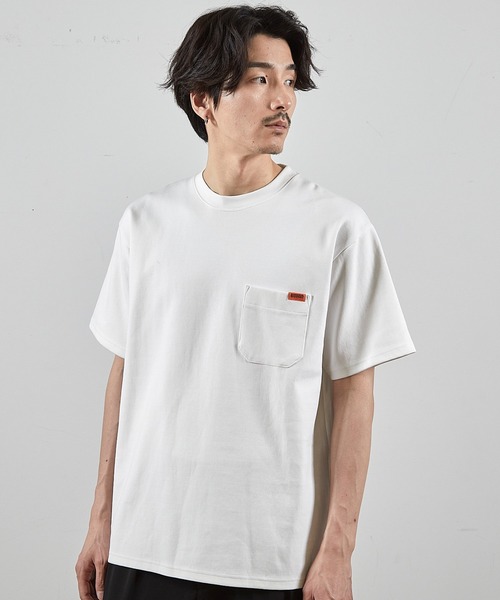 UNIVERSAL OVERALL/別注】バックプリント ロゴ刺繍 ポケットT