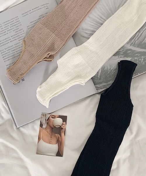 MEMECLE（メメクル）の「【 MEMECLE / メメクル 】リブシアーソックスレッグウォーマー（レッグウォーマー・レディース・ブラック/グレー/サックスブルー/ホワイト/ピンク・FREE）」の6枚目の写真