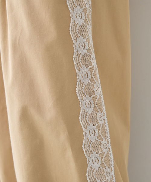 Amourire girl（アムリールガール）の「サイドレーストラックパンツ（カーゴパンツ・キッズ・ベージュ/ブラック・130cm/140cm/150cm/160cm）」の18枚目の写真