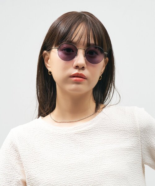 UNITED ARROWS(ユナイテッドアローズ)の「【WEB限定】Zoff|UNITED ARROWS オーバル型 調光 サングラス|紫外線でレンズの色が変わる|ユナイテッドアローズ|チタン メタル|軽量|カラーレンズ|UVカット 紫外線対策(サングラス・レディース・ブラウン系その他4/ブラック・FREE)」の8枚目の写真