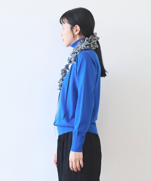 yuni(ユニ )の「△FF30 タートルネックプルオーバー(ニット/セーター・レディース・カーキ/ブラック/アイボリー/ブルー/イエロー/グリーン・FREE)」の12枚目の写真