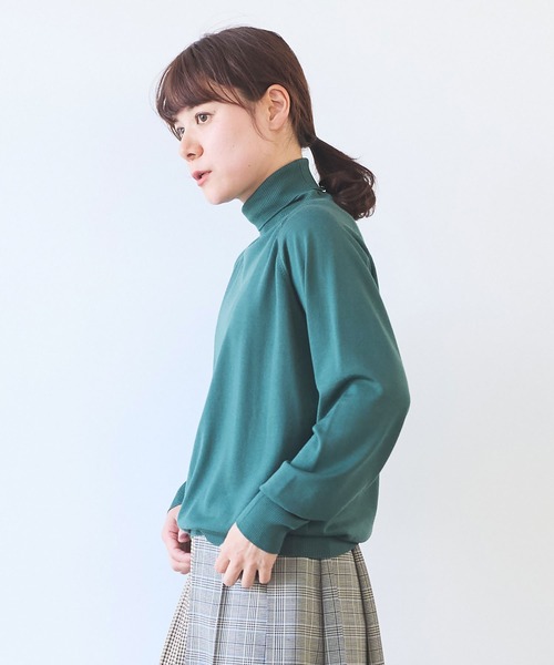 yuni(ユニ )の「△FF30 タートルネックプルオーバー(ニット/セーター・レディース・カーキ/ブラック/アイボリー/ブルー/イエロー/グリーン・FREE)」の19枚目の写真