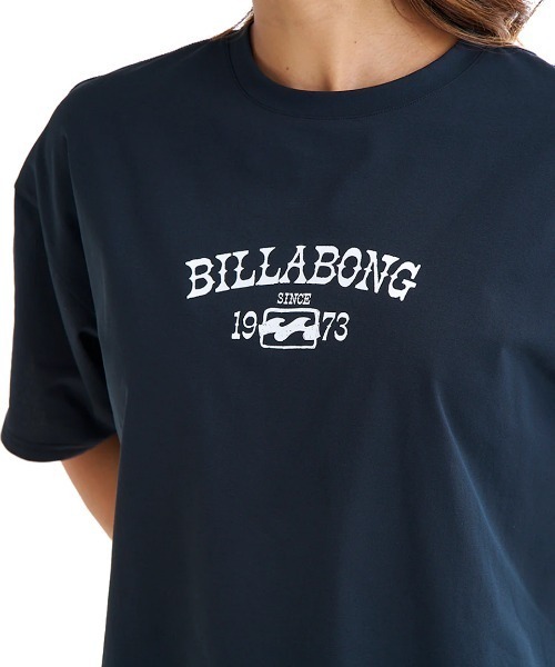 BILLABONG（ビラボン）の「BILLABONG レディース MORFY SS TEE RASH ラッシュガード 【2025年夏モデル】/ビラボン水陸両用吸水速乾UVケア半袖ラッシュガード(水着)（ラッシュガード・レディース・スカイブルー/ホワイト/ブラック・MEDIUM）」の5枚目の写真