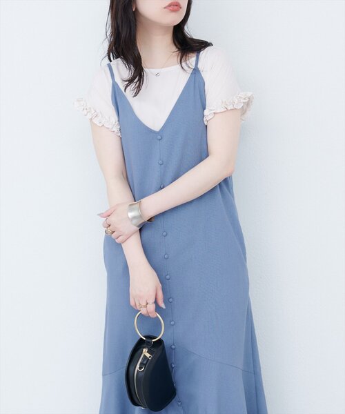 natural couture（ナチュラルクチュール）の「袖口フリルTブラウス（シャツ/ブラウス・レディース・イエロー/ブルー/アイボリー/ブラック・FREE）」の7枚目の写真