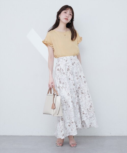 natural couture（ナチュラルクチュール）の「袖口フリルTブラウス（シャツ/ブラウス・レディース・イエロー/ブルー/アイボリー/ブラック・FREE）」の16枚目の写真