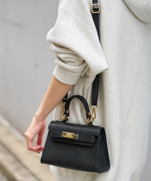 FRAMeWORK(フレームワーク)の「AULENTTI/オウレンティ 金具付きSHOULDERバック(ショルダーバッグ・レディース・ブラック/ブラウン・FREE)」の6枚目の写真