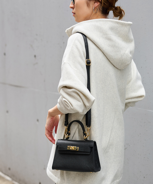 FRAMeWORK(フレームワーク)の「AULENTTI/オウレンティ 金具付きSHOULDERバック(ショルダーバッグ・レディース・ブラック/ブラウン・FREE)」の7枚目の写真