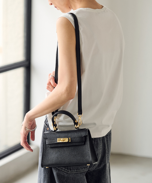 FRAMeWORK(フレームワーク)の「AULENTTI/オウレンティ 金具付きSHOULDERバック(ショルダーバッグ・レディース・ブラック/ブラウン・FREE)」の9枚目の写真