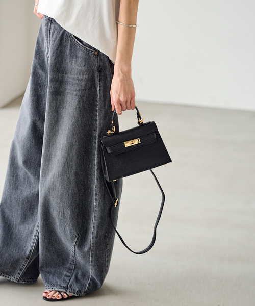 AULENTTI/オウレンティ 金具付きSHOULDERバック（ショルダー