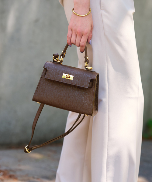 FRAMeWORK(フレームワーク)の「AULENTTI/オウレンティ 金具付きSHOULDERバック(ショルダーバッグ・レディース・ブラック/ブラウン・FREE)」の17枚目の写真