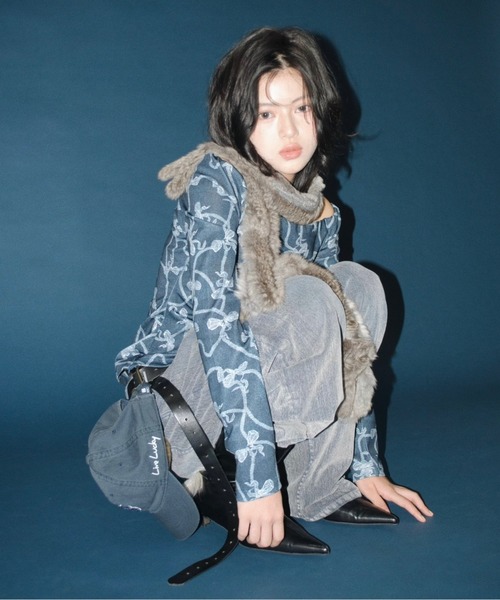 musubore（ムスボレ）の「off-shoulder tops / オフショルダートップス（シャツ/ブラウス・レディース・ネイビー・FREE）」の4枚目の写真