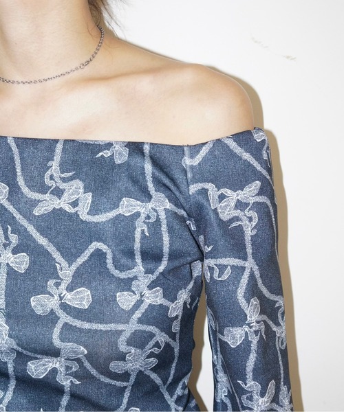 musubore（ムスボレ）の「off-shoulder tops / オフショルダートップス（シャツ/ブラウス・レディース・ネイビー・FREE）」の14枚目の写真