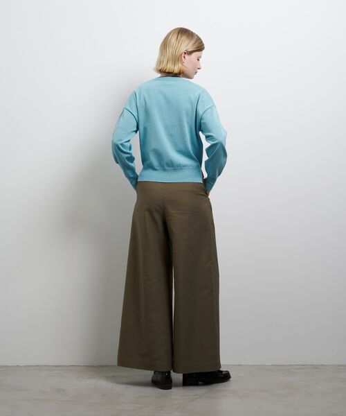 LANVIN en Bleu(ランバンオンブルー)の「カラーポイントVネックカーディガン(ニット/セーター・レディース・ブラック/ブラウン/ブルー系その他・38)」の9枚目の写真