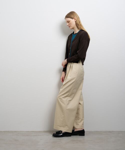 LANVIN en Bleu(ランバンオンブルー)の「カラーポイントVネックカーディガン(ニット/セーター・レディース・ブラック/ブラウン/ブルー系その他・38)」の15枚目の写真