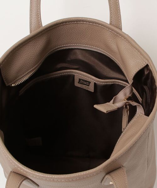 Beau're(ヴュレ)の「【BEAURE/ビュレ】Leather A4 Bag(トートバッグ・レディース・ブラック/ベージュ系・FREE)」の13枚目の写真