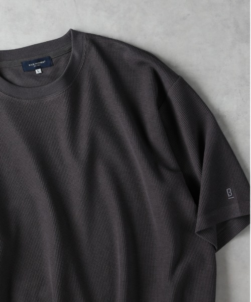 BACK NUMBER(バックナンバー)の「BACK NUMBER(バックナンバー)【メンズ】袖ロゴ刺繍ワッフル半袖Tシャツ(Tシャツ/カットソー・メンズ・グリーン/ネイビー/ダークベージュ/ダークグレー・M/L/XL)」の1枚目の写真