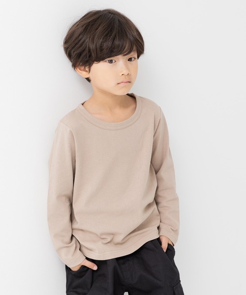 chil2（チルツー）の「綿100% 無地 長袖Tシャツ（Tシャツ/カットソー・キッズ・ホワイト/ブラウン/グリーン/レッド/ワインレッド/ベージュ/オートミール/ミント/ネイビー/ラベンダー/イエロー/オレンジ/ブラック/カーキ/サックスブルー/スモークピンク/グレー/チャコールグレー/クリーム/ブルー・80ｃｍ/90cm/100cm/110cm/120cm/130cm/140cm/150cm/160cm）」の6枚目の写真