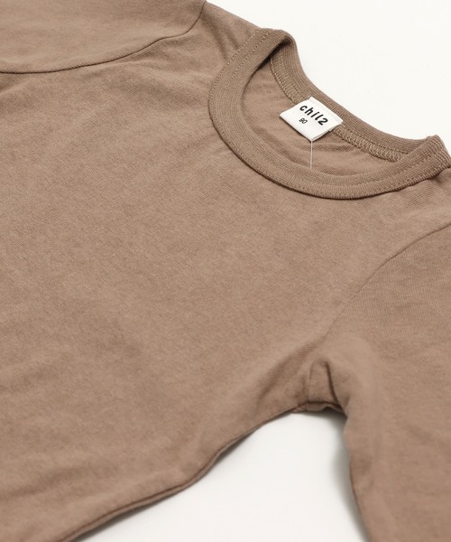 chil2（チルツー）の「綿100% 無地 長袖Tシャツ（Tシャツ/カットソー・キッズ・ホワイト/ブラウン/グリーン/レッド/ワインレッド/ベージュ/オートミール/ミント/ネイビー/ラベンダー/イエロー/オレンジ/ブラック/カーキ/サックスブルー/スモークピンク/グレー/チャコールグレー/クリーム/ブルー・80ｃｍ/90cm/100cm/110cm/120cm/130cm/140cm/150cm/160cm）」の22枚目の写真