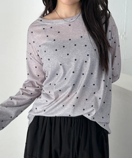 CLEA(クレア)の「ドットプリント長袖トップス(Tシャツ/カットソー・レディース・グレー/ブラック/ホワイト・FREE)」の3枚目の写真