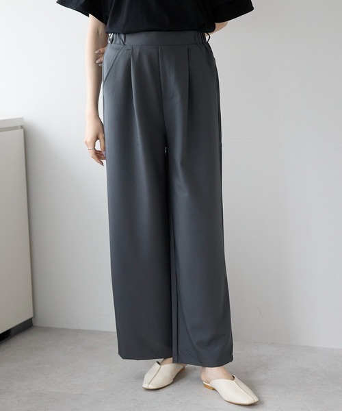 amini(アミニ)の「【2025 SS】美脚タックワイドパンツ(スラックス・レディース・チャコールグレー/ブラック/サンドベージュ・MEDIUM)」の3枚目の写真