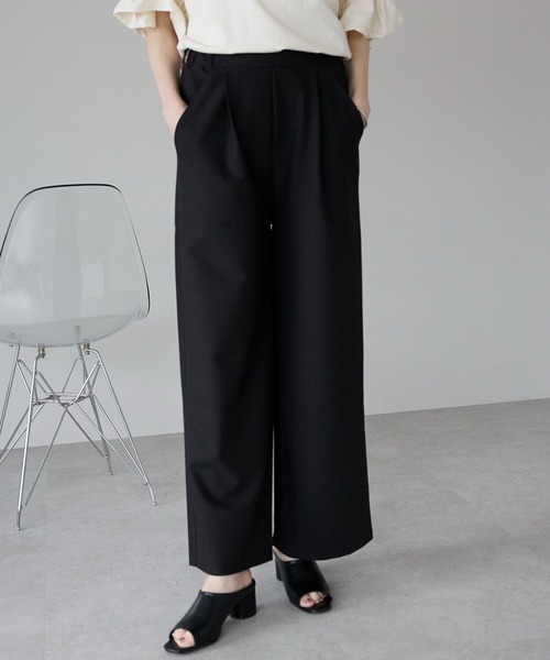 amini(アミニ)の「【2025 SS】美脚タックワイドパンツ(スラックス・レディース・チャコールグレー/ブラック/サンドベージュ・MEDIUM)」の4枚目の写真