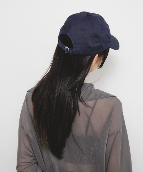 KBF（ケイビーエフ）の「バイカラーエンブロイダリーCAP（キャップ・レディース・ネイビー/グリーン系その他/アイボリー・ONE）」の19枚目の写真