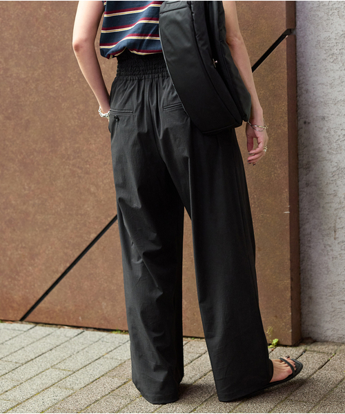 JOURNAL STANDARD(ジャーナルスタンダード)の「《追加5》【撥水/接触冷感/洗える/UVカット】リネンナイロンストレッチワイドパンツ(その他パンツ・レディース・グレー/ベージュ系その他/ブラック・34/40/38/36)」の9枚目の写真