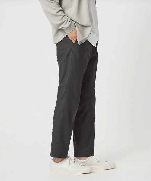 green label relaxing（グリーンレーベルリラクシング）の「エブリット TCPUオックス スリム NP イージー スラックス -ストレッチ-（スラックス・メンズ・ベージュ/ダークグレー/グレー系・S/M/L/XL/XS）」の2枚目の写真