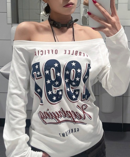 Sibra(シブラ)の「【2色展開】オフショル×星柄ロゴプリントロンT/Y2Kカジュアルトップス(Tシャツ/カットソー・レディース・ブラック/ホワイト・M)」の8枚目の写真