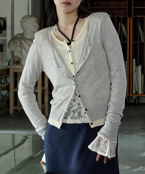 Ezick(エジック)の「bi-color sheer cardigan レイヤードシアーニットカーディガン(カーディガン/ボレロ・レディース・ネイビー/チャコールグレー/ブラック/ライトグレー・FREE)」の16枚目の写真