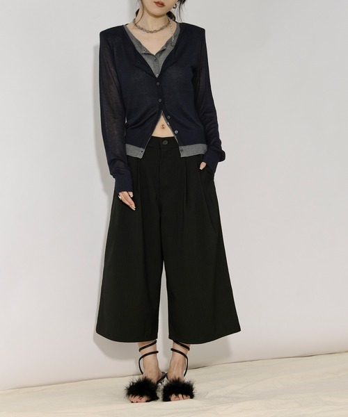 Ezick（エジック）の「bi-color sheer cardigan レイヤードシアーニットカーディガン（カーディガン/ボレロ・レディース・ネイビー/チャコールグレー・FREE）」の18枚目の写真