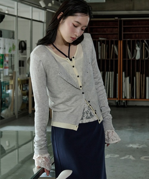Ezick(エジック)の「bi-color sheer cardigan レイヤードシアーニットカーディガン(カーディガン/ボレロ・レディース・ネイビー/チャコールグレー/ブラック/ライトグレー・FREE)」の17枚目の写真