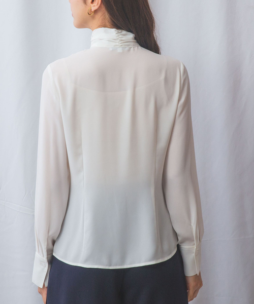 NARACAMICIE(ナラカミーチェ)の「【NARACAMICIE】無地ジョーゼットフリル長袖ブラウスホワイト(シャツ/ブラウス・レディース・ホワイト・S/M/L)」の5枚目の写真