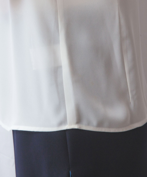 NARACAMICIE(ナラカミーチェ)の「【NARACAMICIE】無地ジョーゼットフリル長袖ブラウスホワイト(シャツ/ブラウス・レディース・ホワイト・S/M/L)」の11枚目の写真