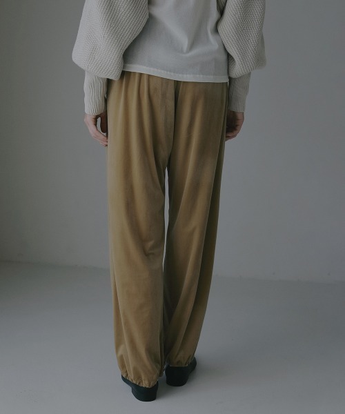 MANOF（マノフ）の「VELOUR 2WAY PANTS（その他パンツ・レディース・ブラック/キャメル/ピンク・S/M）」の6枚目の写真