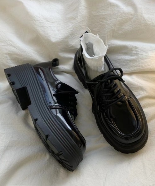 セール】FReePLACe/ツヤ マット 厚底ローファー X12633（ローファー